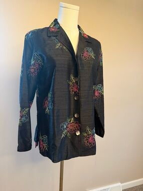 Laura Ashley Black Floral Embroidered Button-Front Blazer 100% Silk Shell